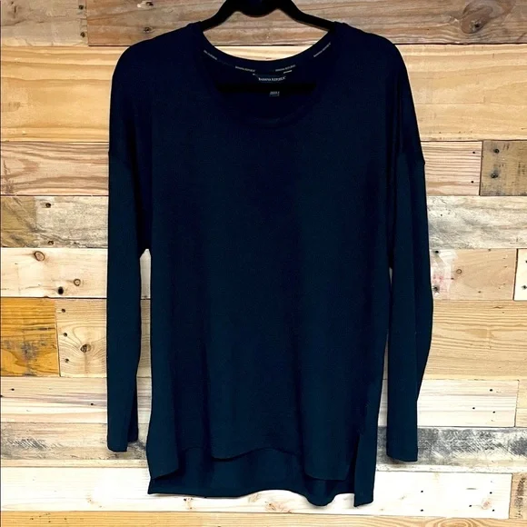 Banana Republic size Medium Black Long Sleeve Lightweight Crewneck Soft Knit Top - Picture 1 of 8
